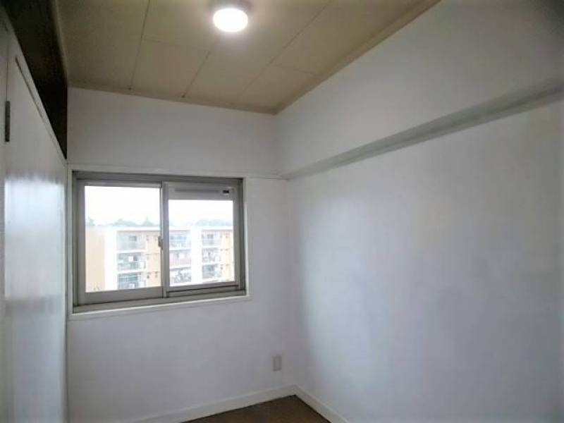 洋３畳
在宅勤務・書斎スペースとしても○。集中できる空間。