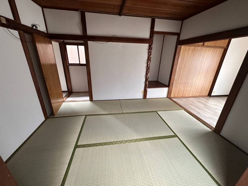 2階和室の畳も張替済です！