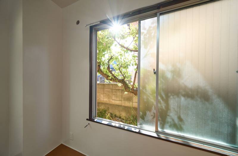 木漏れ日を感じられる居室♪