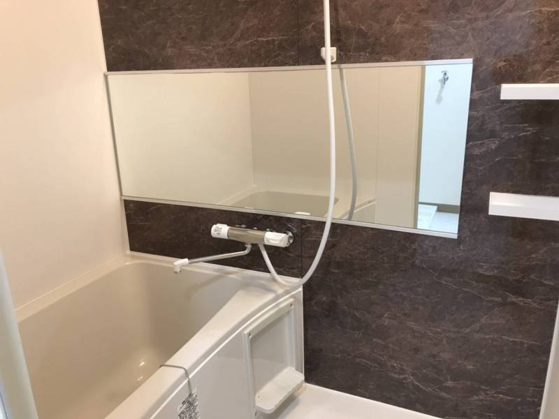 ワイドミラー付きです