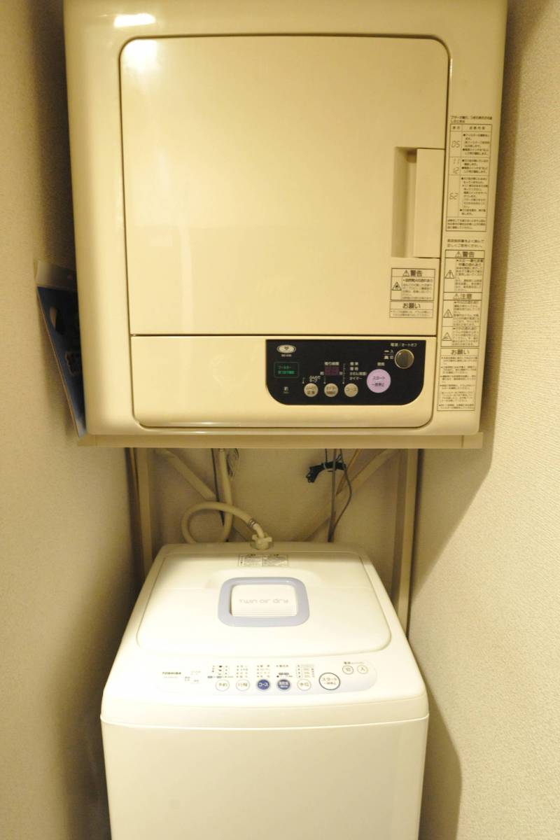 共用の洗濯機と乾燥機