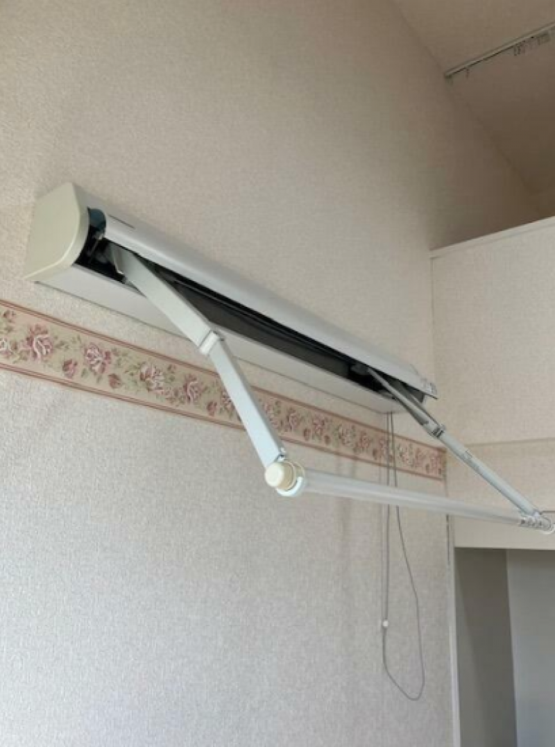 室内にハンガーラックもあります