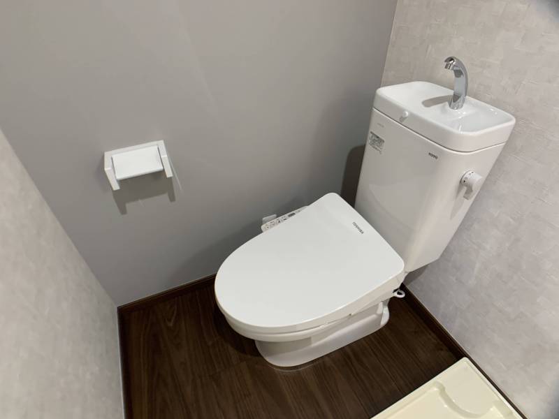 トイレはウォシュレット付きです。