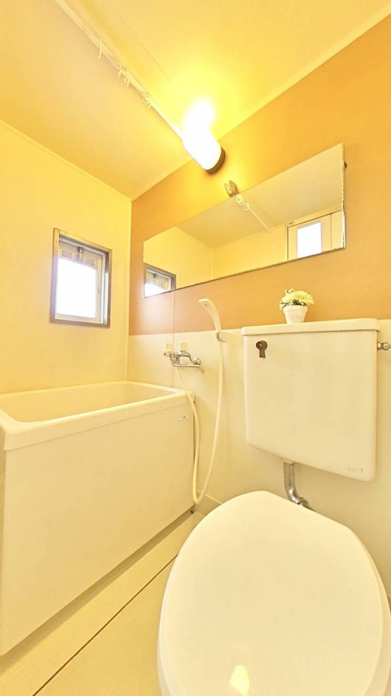 アクセントウォールがお洒落な浴室！