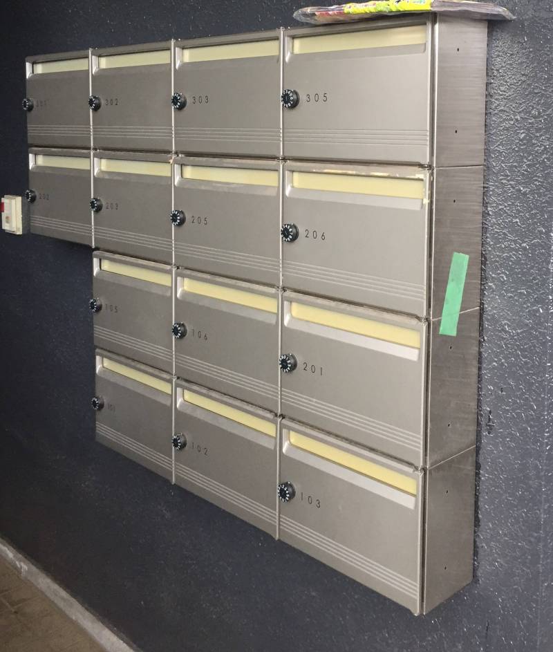 ダイヤル鍵付きの郵便ボックスも全部屋分ございます！