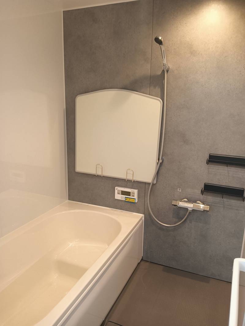 ゆったりサイズのお風呂です