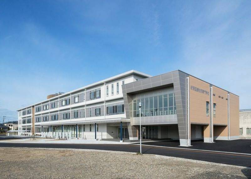 新潟薬科大学（西新潟中央病院キャンパス）
