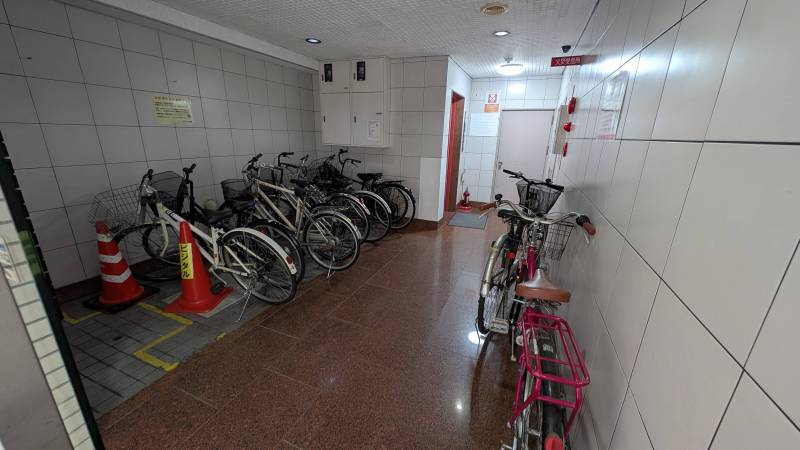 １F　自転車置き場