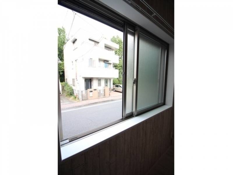 床高式工法で、1階でも高さは二階同等