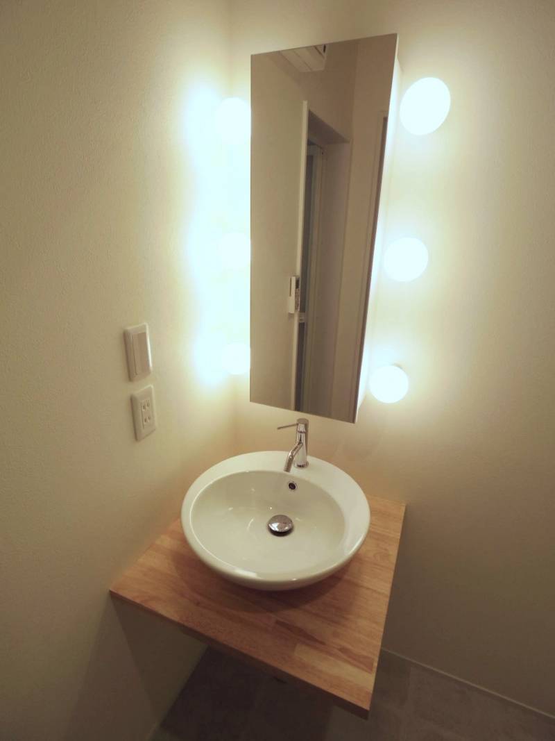 ハリウッドライトドレッサー