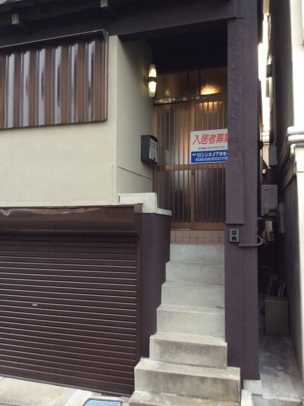 落ち着いた玄関です。