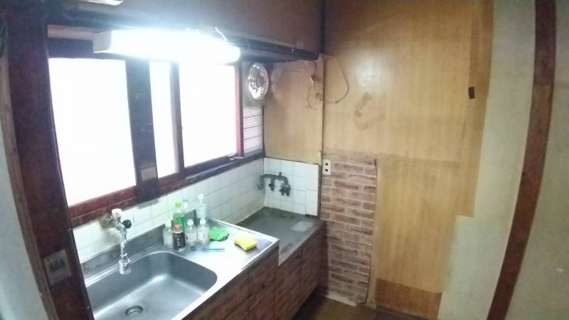 間取り図同様室内写真に置いても現状優先？