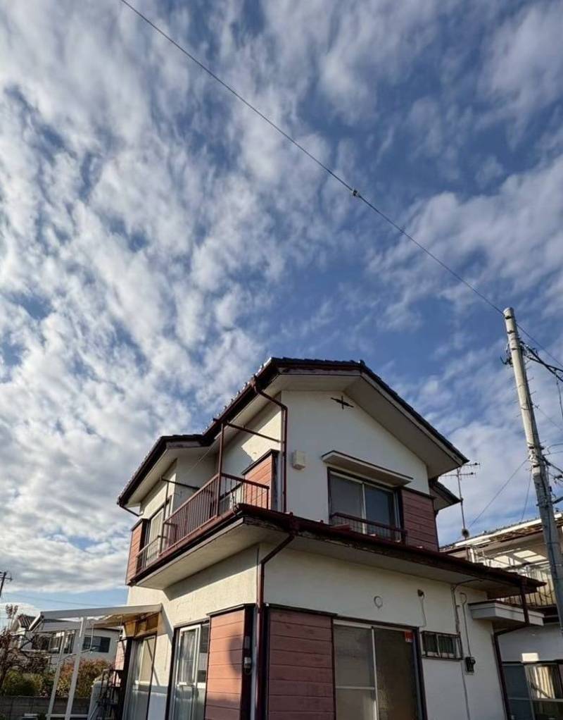 家は角地で陽がよく当たり、風通しも抜群です。