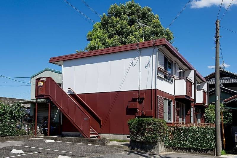 白赤ツートンってめずらしいですよね。