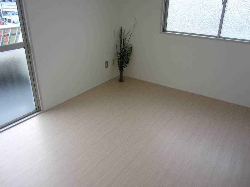 二面採光の洋室１&Dagger;