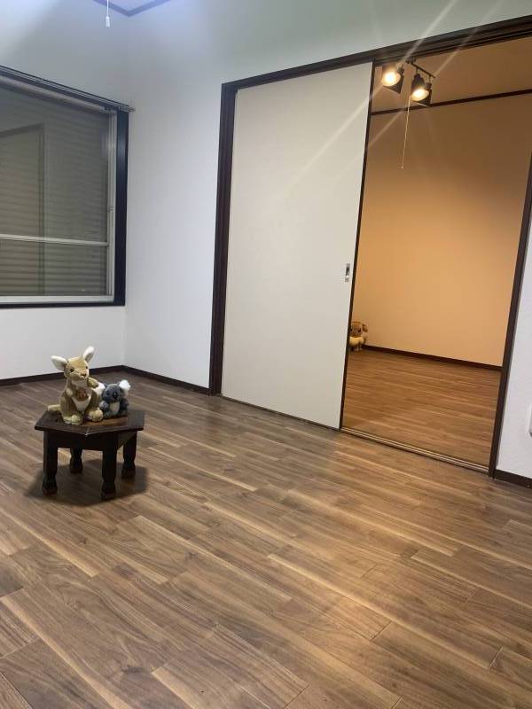 エアコン付きで過ごしやすいお部屋です♪