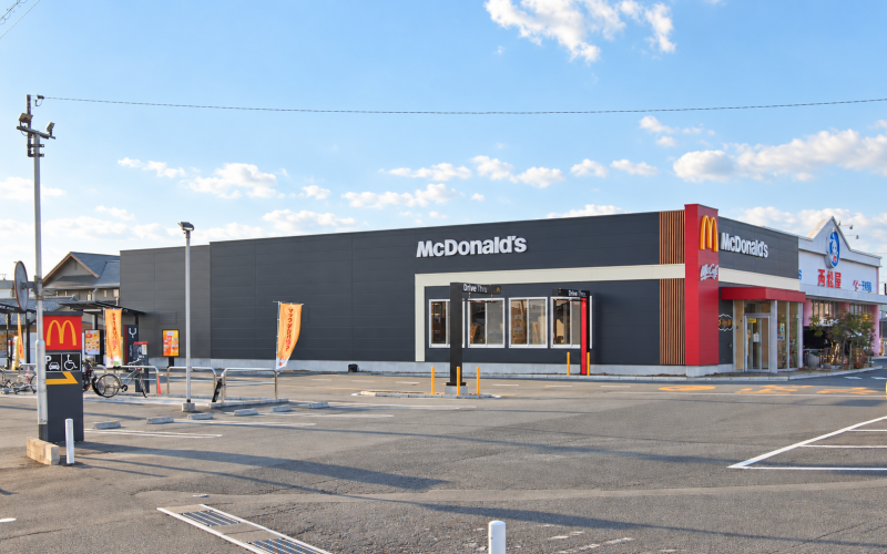 マクドナルド 松阪店　車約2分