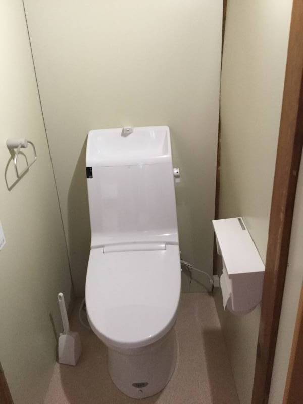 洗浄便座付 風呂トイレは、別々です