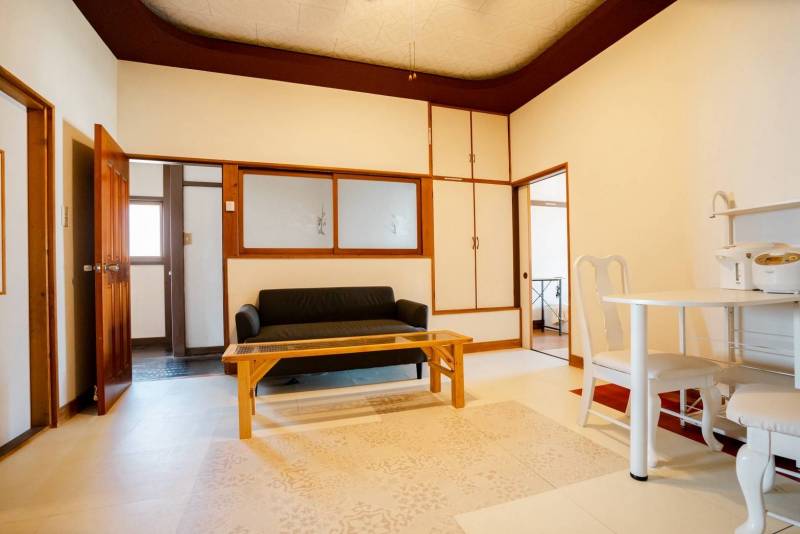 2階リビング、約8畳です。