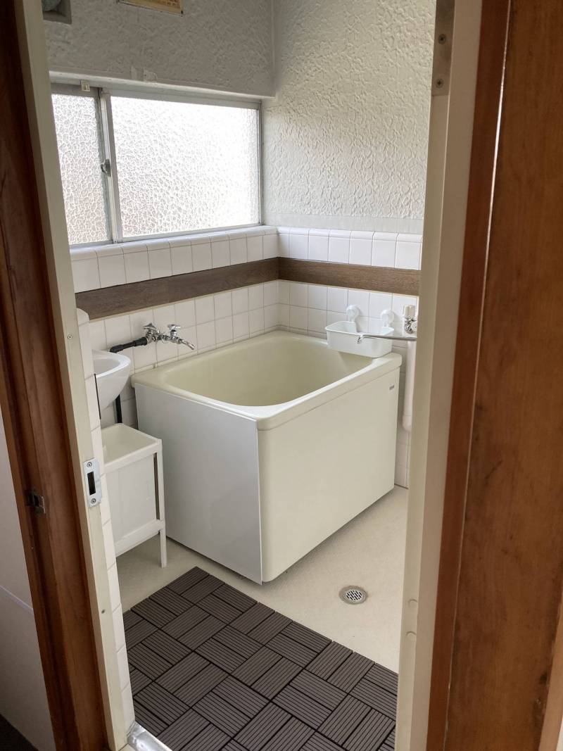 浴室です。
マットなどは新調です