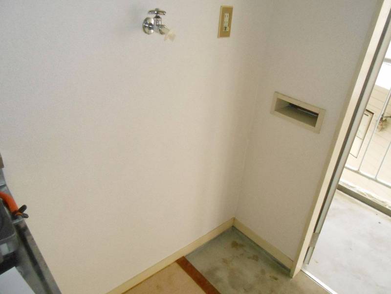 室内の洗濯機置場