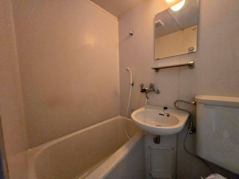 クリーニング済みのバスルーム♪