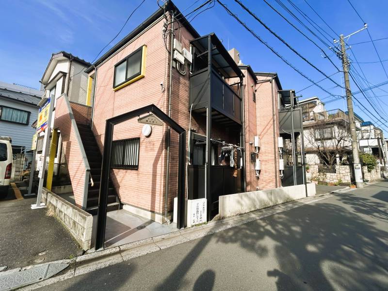 商店街まで徒歩1分、生活便利