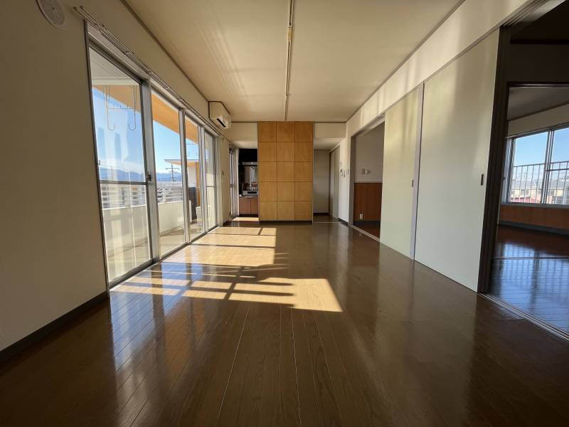 ♬広々ＬＤＫ①♬南向き＆陽当り良好、ＷＡＸ掛済フローリング！