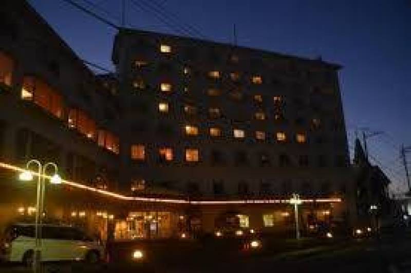 グランドキャッスルホテル正面(歩いて13分)