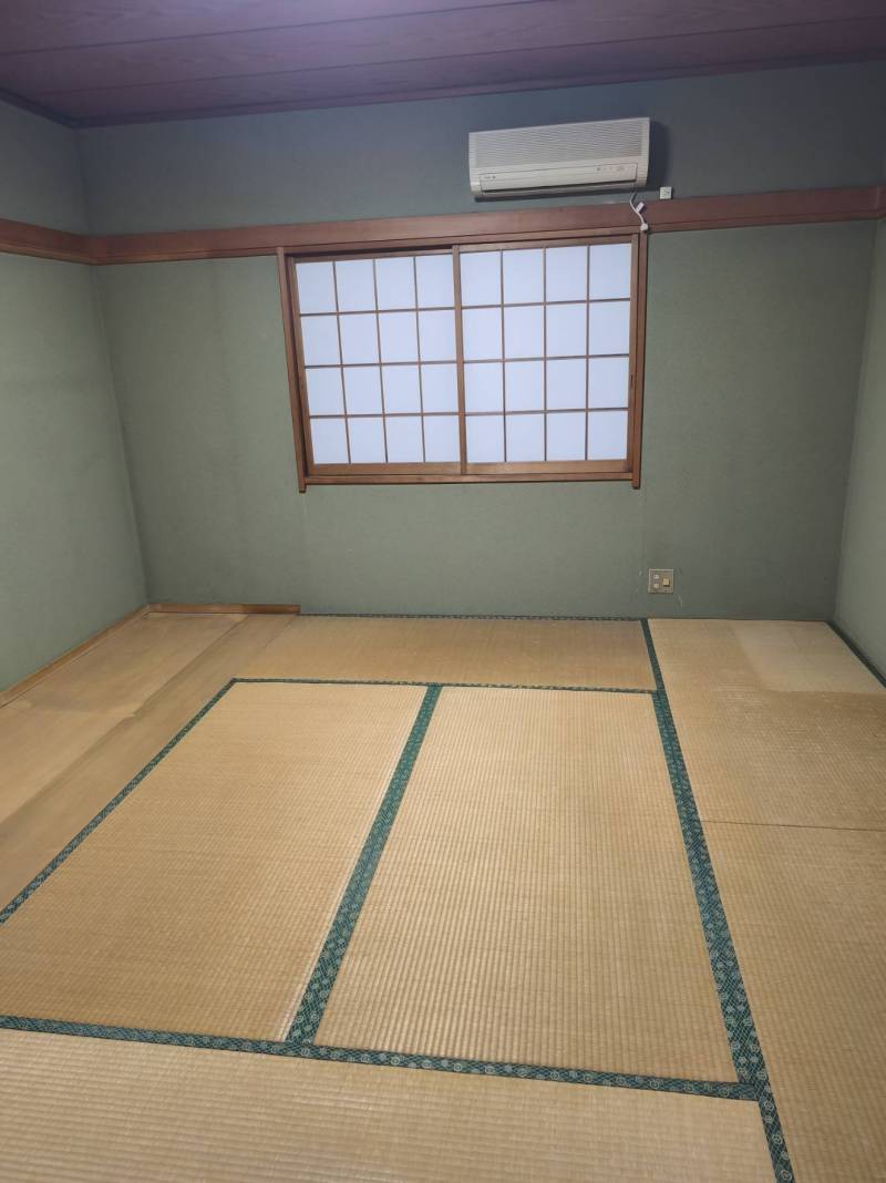 ３階和室／８畳間