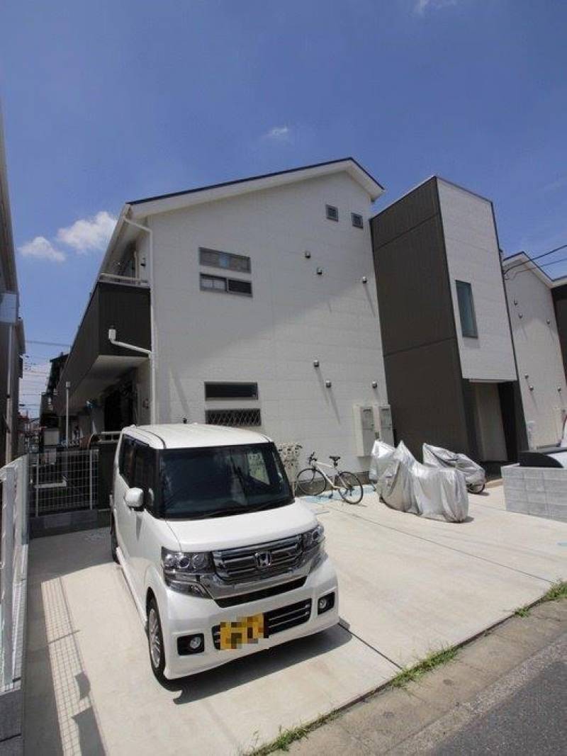 敷地内駐車場7,500円♪