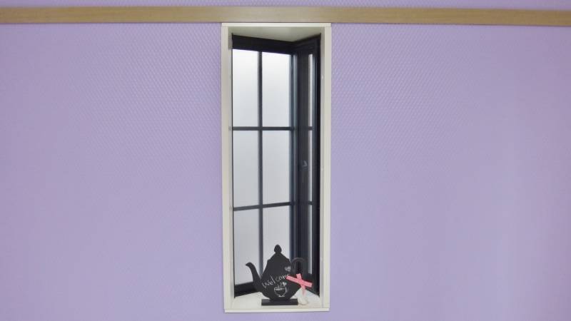 三角で窓付きの角部屋です