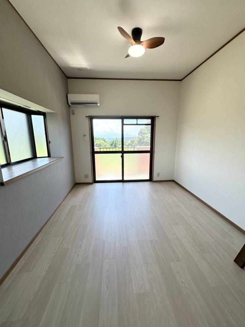 天井が高くて開放感たっぷりのお部屋です♪
