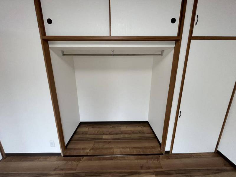 おしゃれな見せる収納。オープンクローゼット