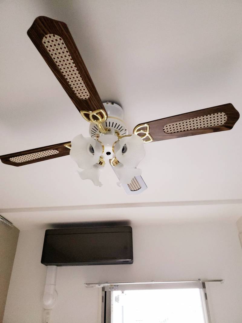 LDKには写真の照明など3万円程度の照明を新品設置します！