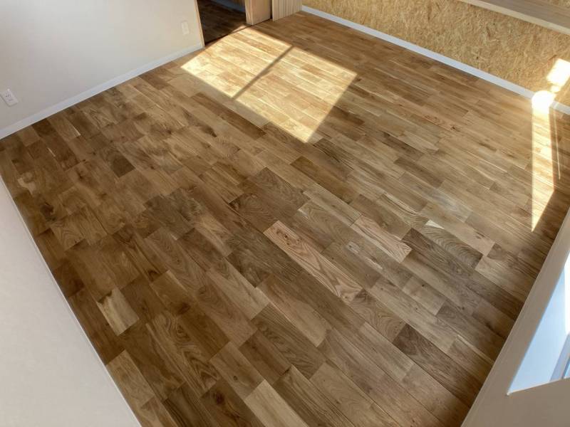 天然無垢材のフローリング