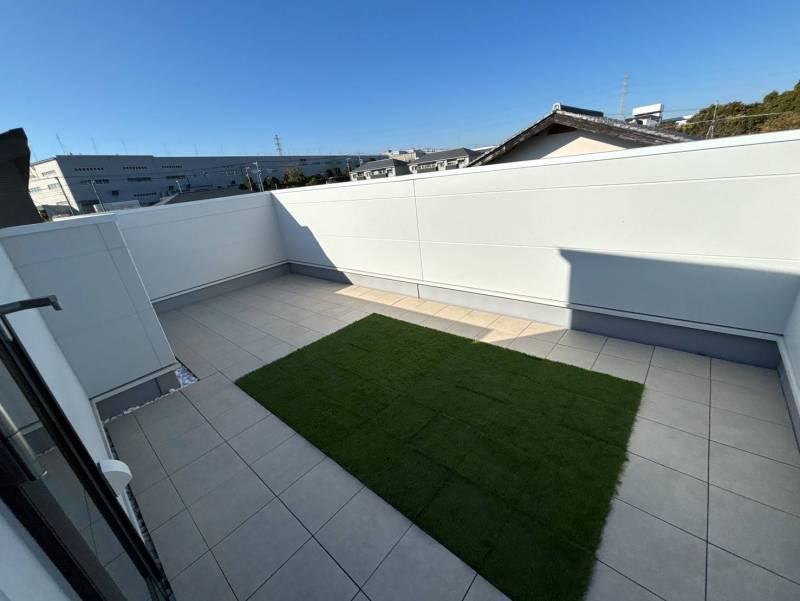 周囲に高い建物がないため、とても開放的♪