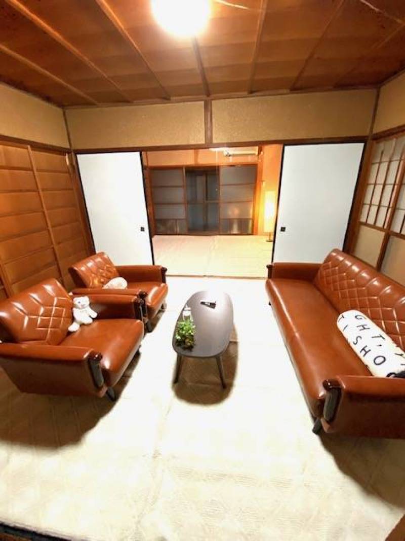 ソファー付きリビング！
古民家度抜群！