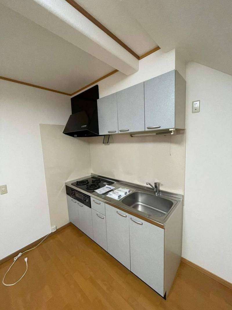 自炊派に嬉しい３つ口コンロ完備！