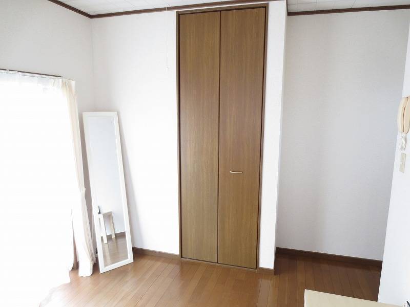 クローゼットも完備！