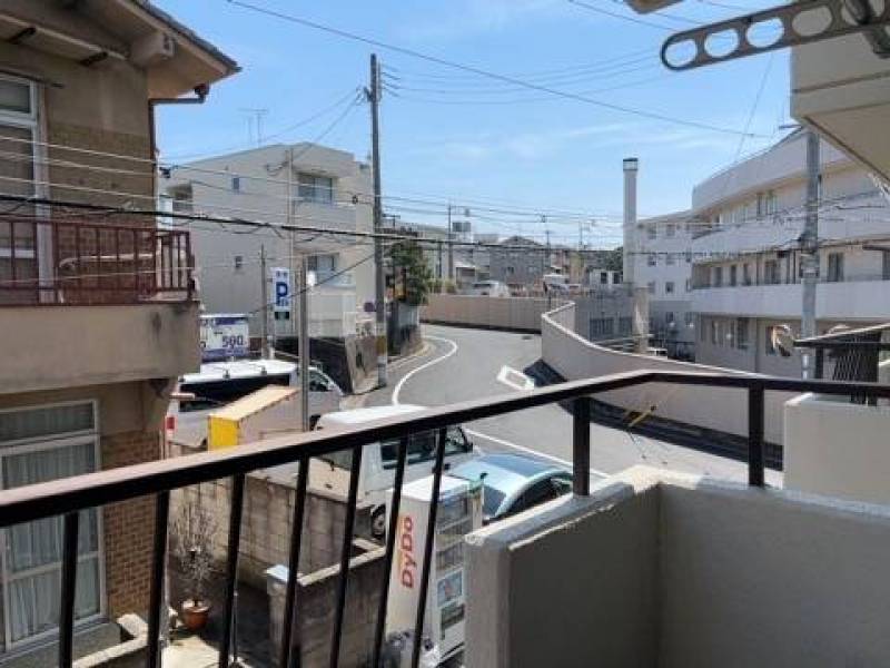 目の前には京都日赤病院もあり便利です。