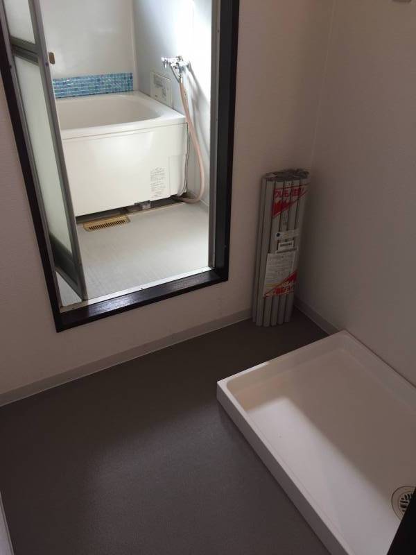 浴槽及び洗濯パン交換しました
追い焚き機能付きです