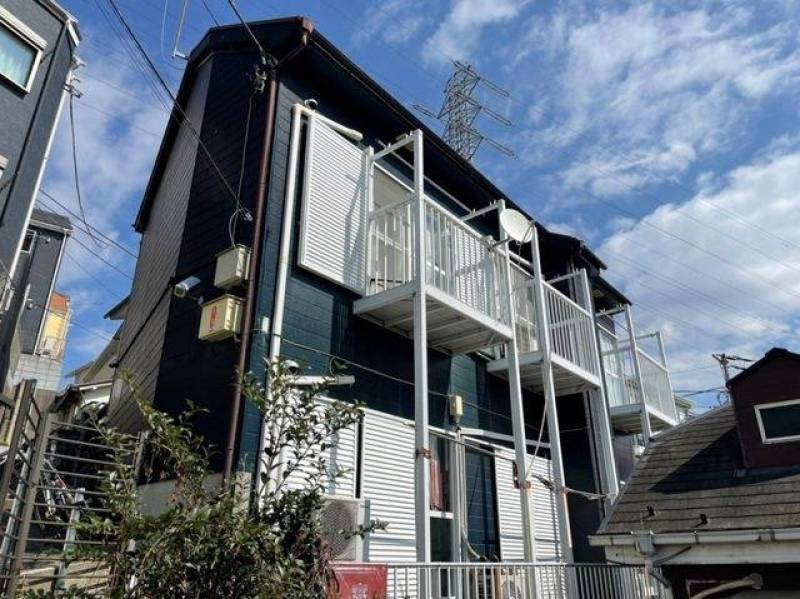 近いうち外壁塗装します。日当たりとても良く、防犯カメラ設置