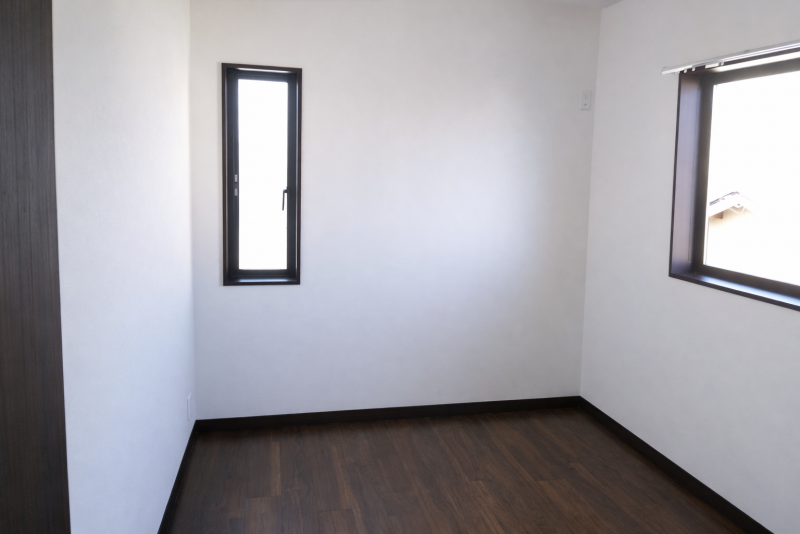 2階5.5帖洋室、クローゼットもあり