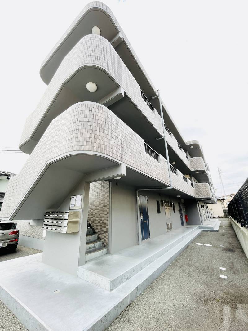 木造や鉄骨造ではない鉄筋コンクリートならではの重厚感♪