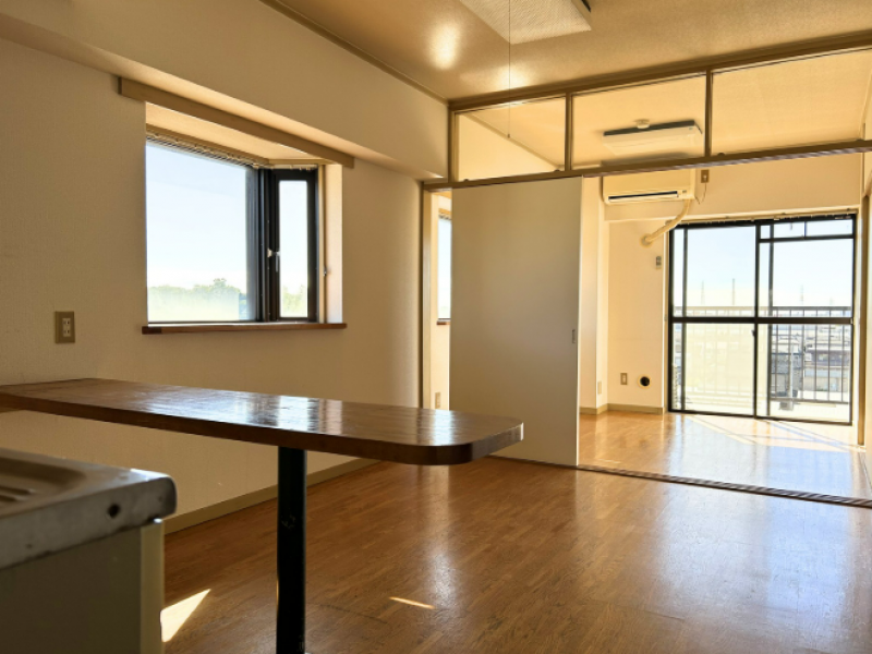 DKと洋室を繋げると10畳超えの大スペースに