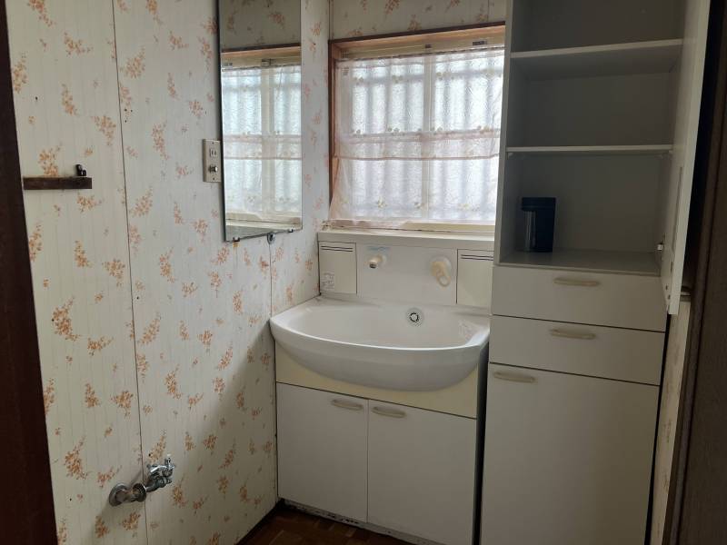 洗面と洗濯機置場