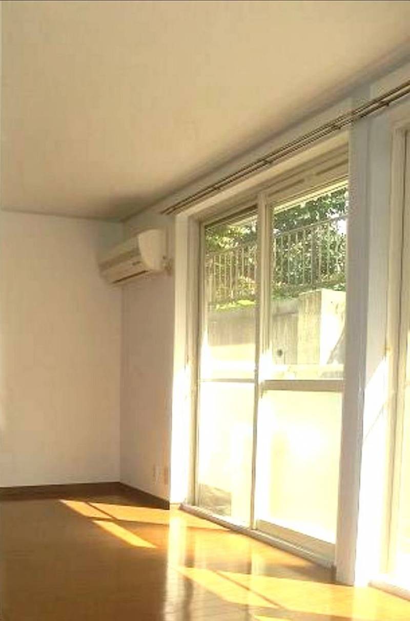 陽射しタップリ南向き。