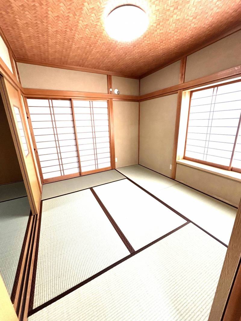 陽当たりの良い和室６畳です！
