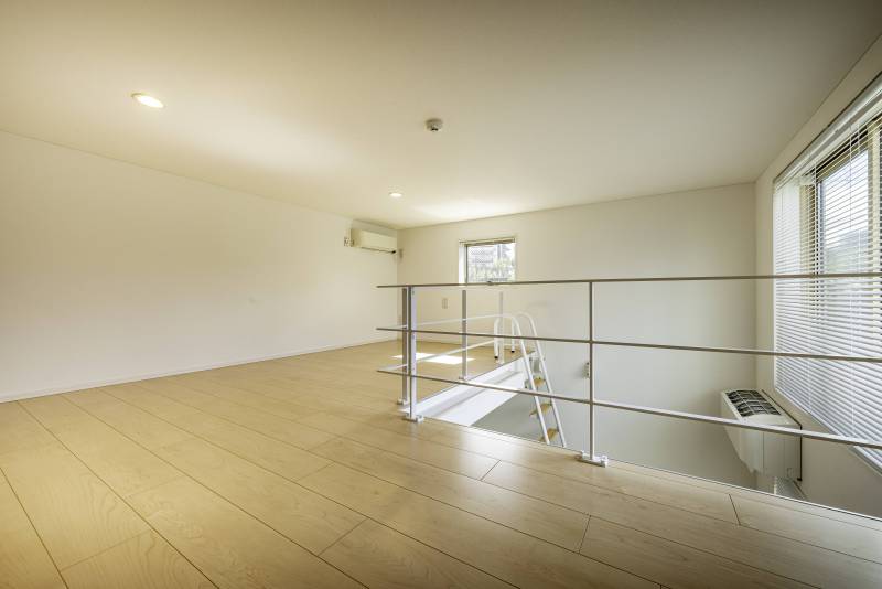 ロフトは6.4帖と広いです。